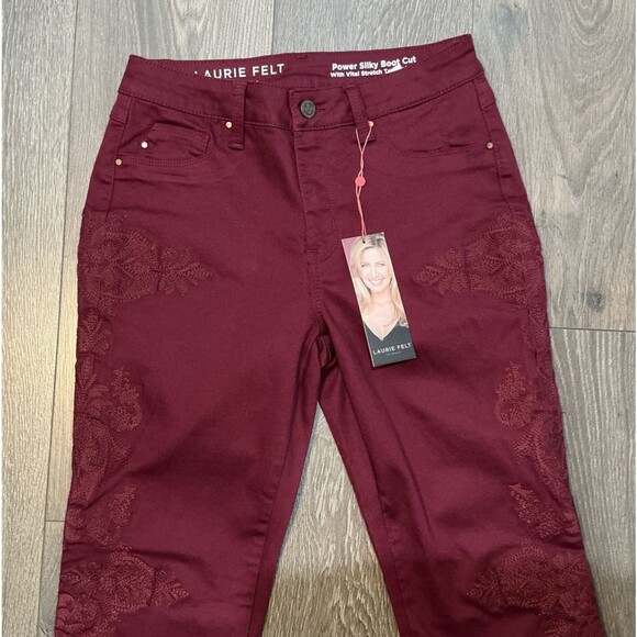 NWT Laurie Felt Women’s Boot Cut Jean Pant Embroidered Burgundy Fray Hem Size XS - Picture 1 of 7